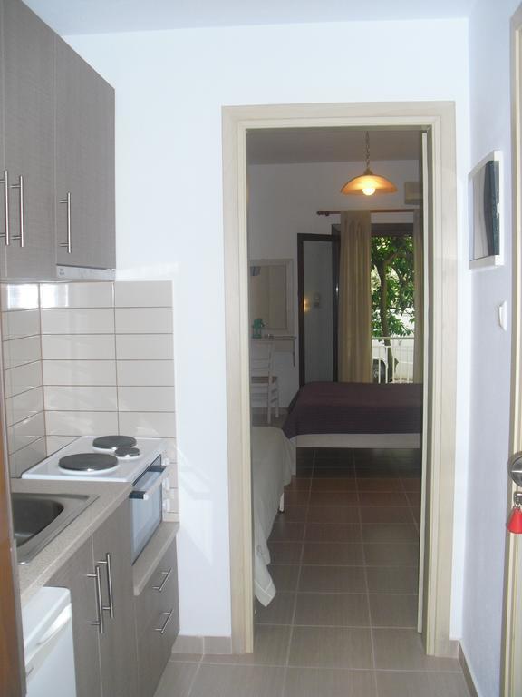 Guesthouse Irene Афисос Стая снимка