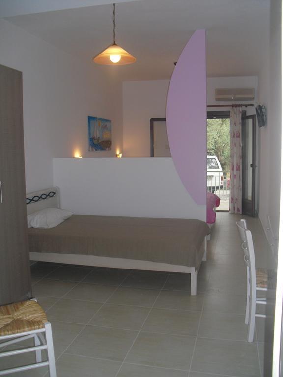 Guesthouse Irene Афисос Екстериор снимка